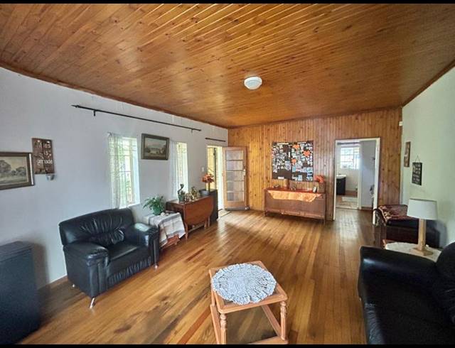 3 BEDROOM HOUSE FOR SALE IN SELECTION PARK